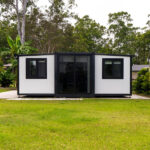 40ft Two Bed, One WIR, Laundry, Bathroom & Kitchen - Image 3