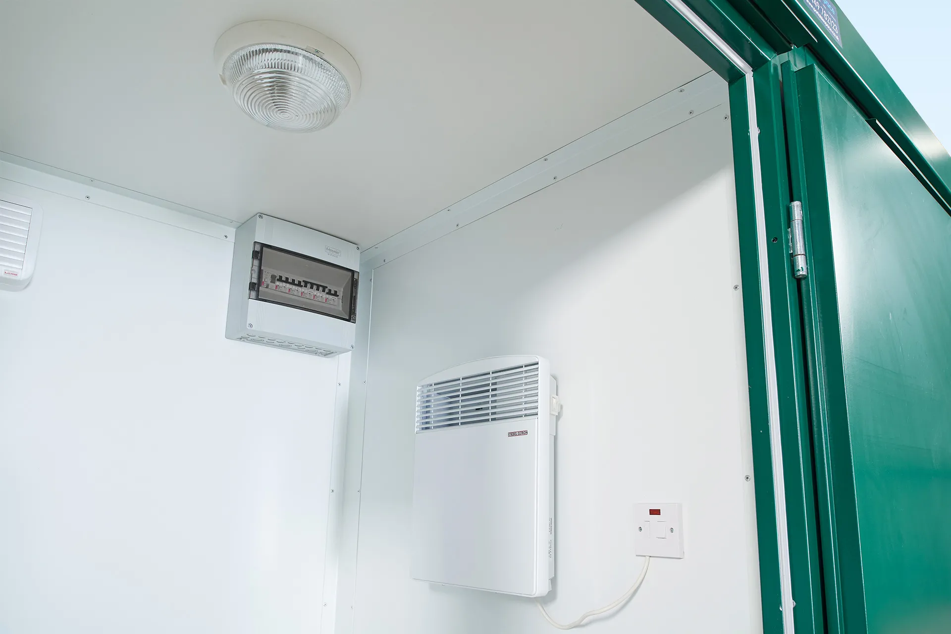 1+1 double mains toilet 8ft x 5ft (green)