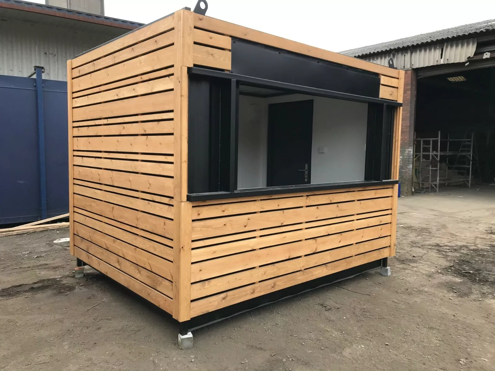 10ft x 8ft cladded food/drink outlet shipping containers