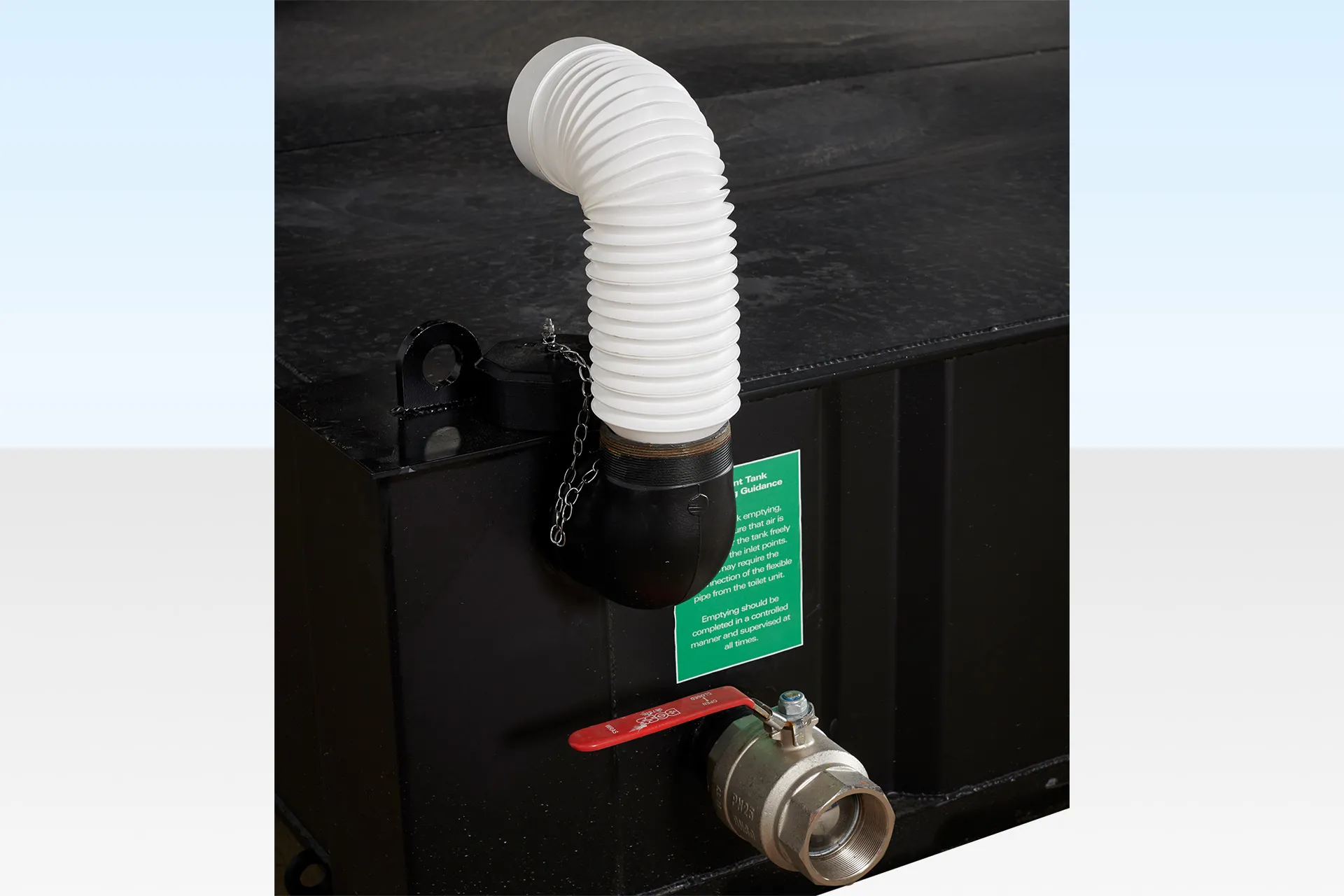 2+1 sit on waste tank 4800 ltr