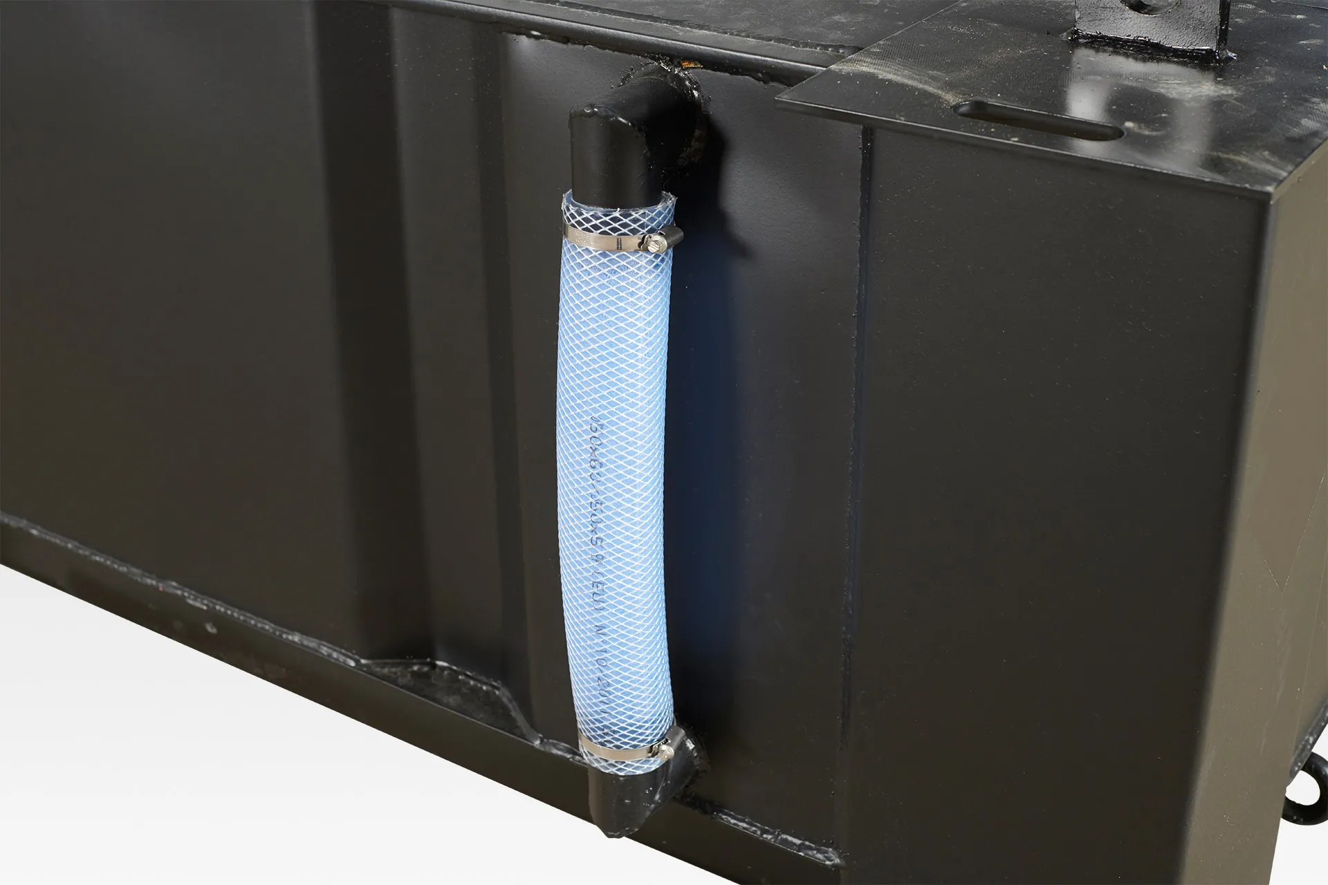 2+1 sit on waste tank 4800 ltr