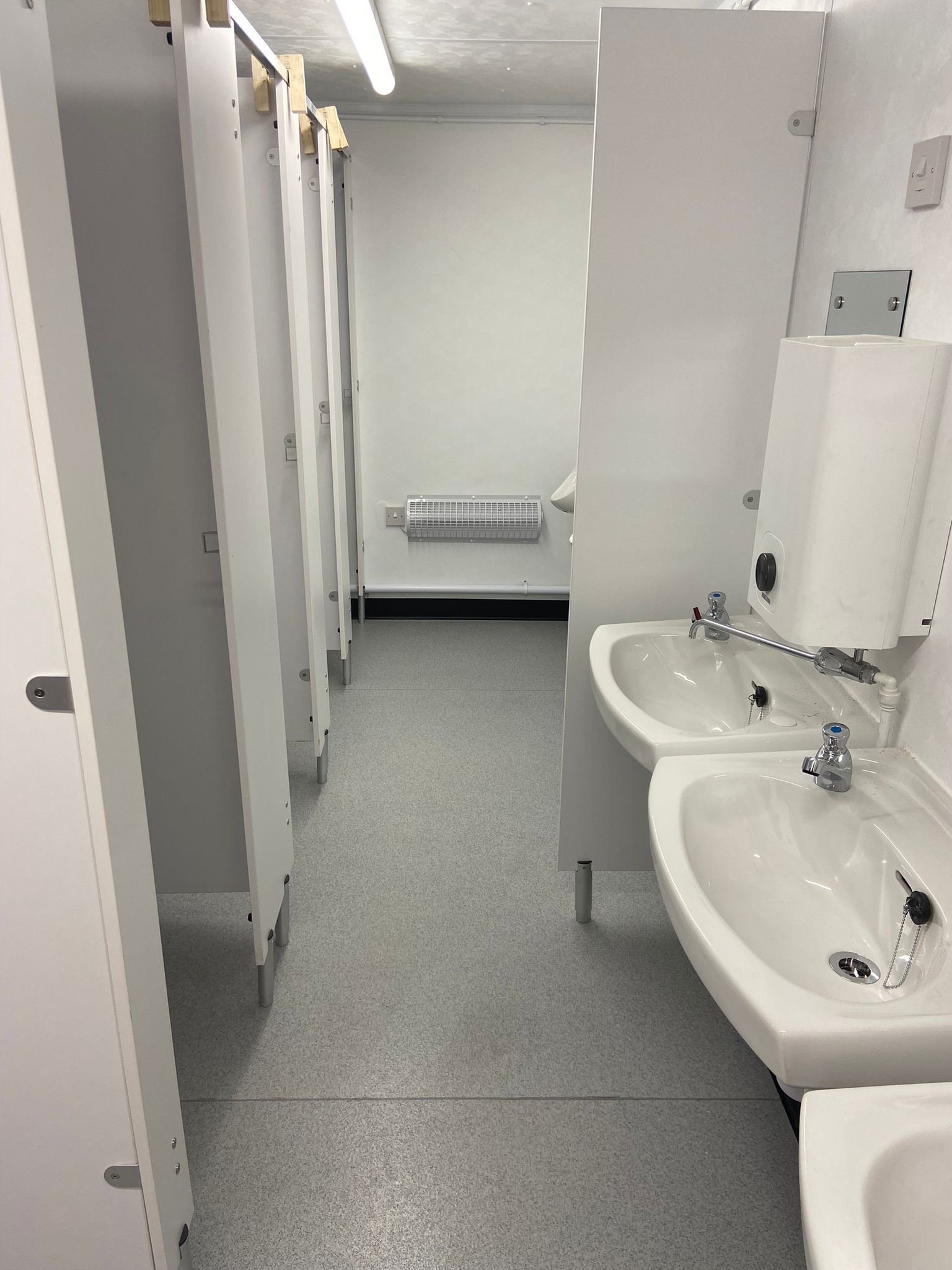 6+1 steel toilet cabin