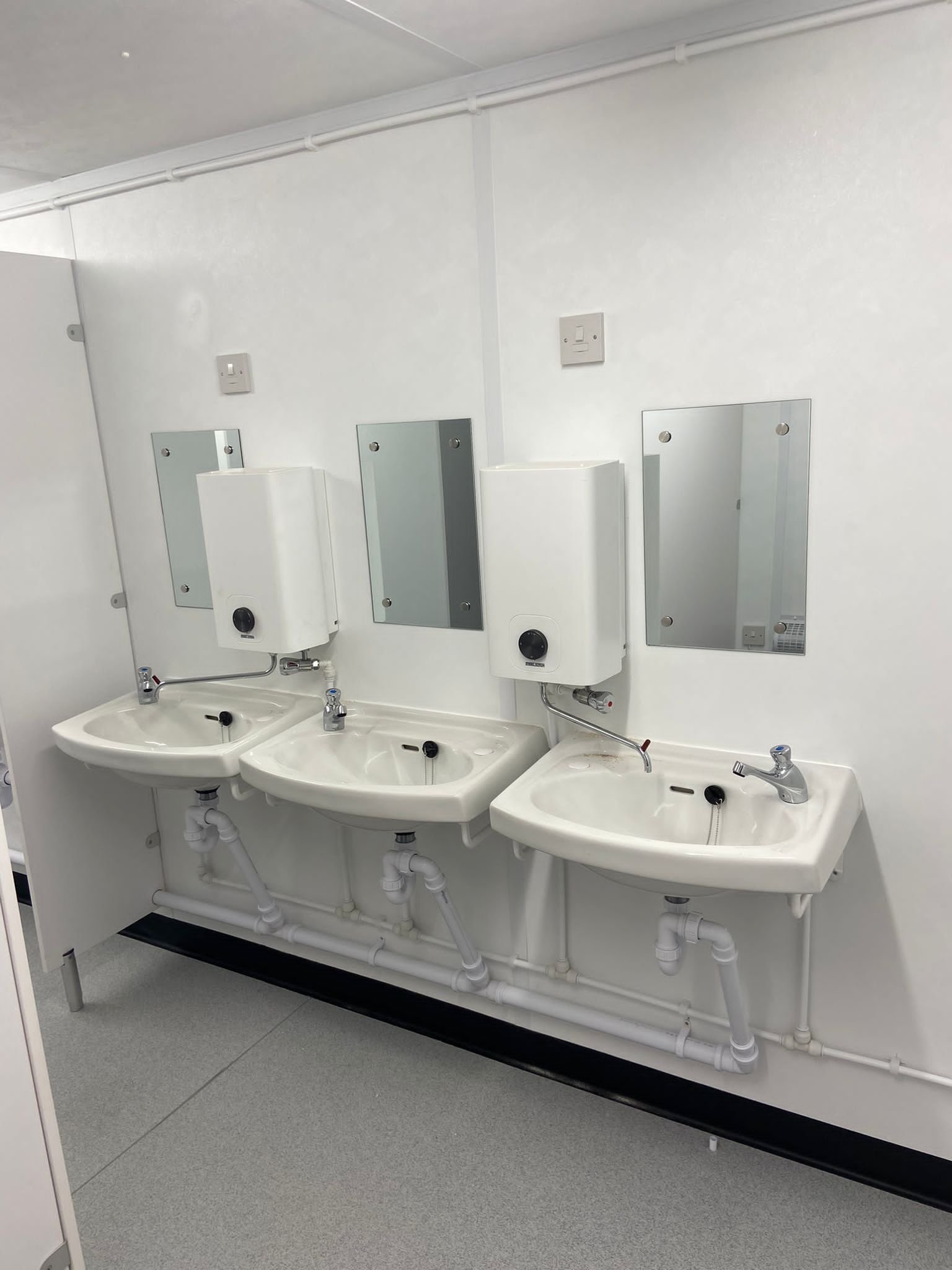 6+1 steel toilet cabin