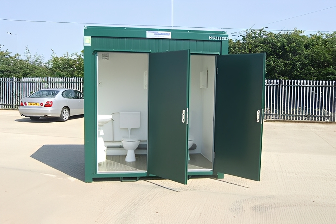 1+1 double mains toilet 8ft x 5ft (green)