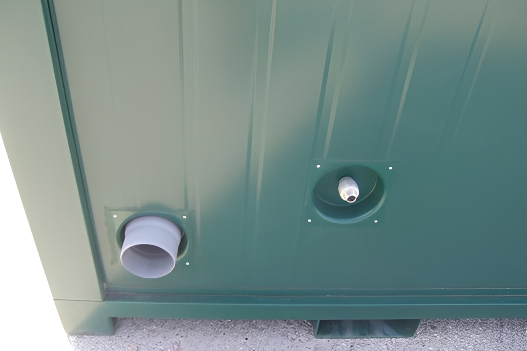 1+1 double mains toilet 8ft x 5ft (green)